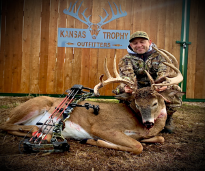 Trophy Whitetail Deer Bow Hunt