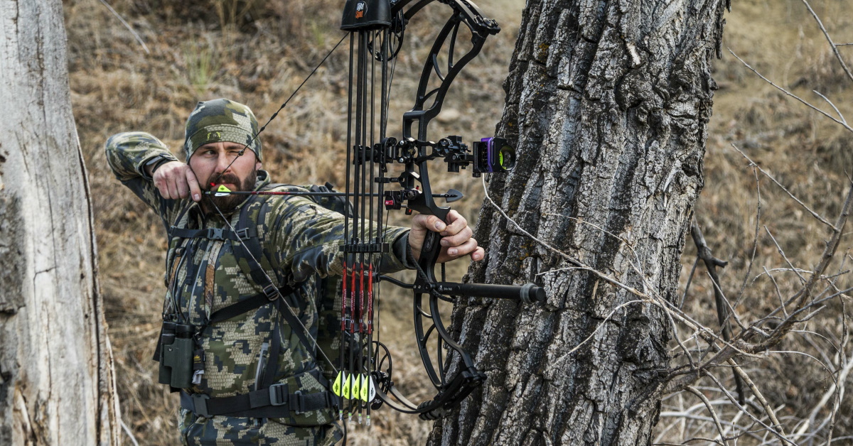 You are currently viewing Rifle Hunting vs. Bow Hunting: The Pros of Both