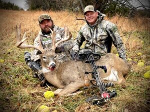 Kansas Trophy Whitetail Deer Hunting